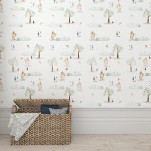 Delicado papel pintado del bosque con caballos para una habitación infantil