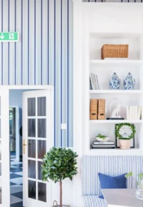 Papel pintado a rayas azul marino, Papel pintado estilo Nueva York